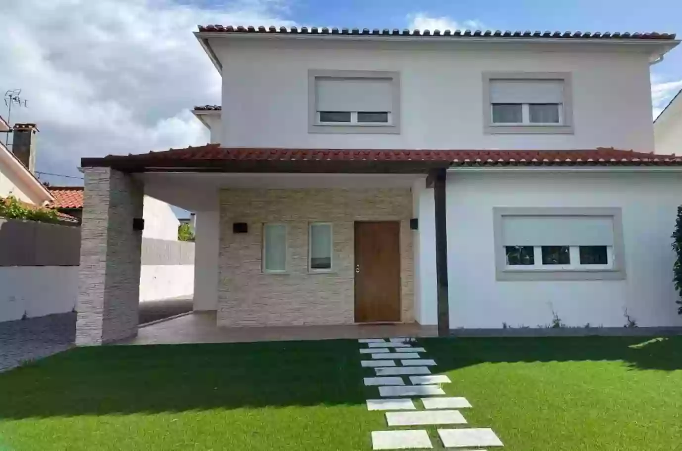 Роскошная вилла с пристройкой в районе Caxarias, Португалия