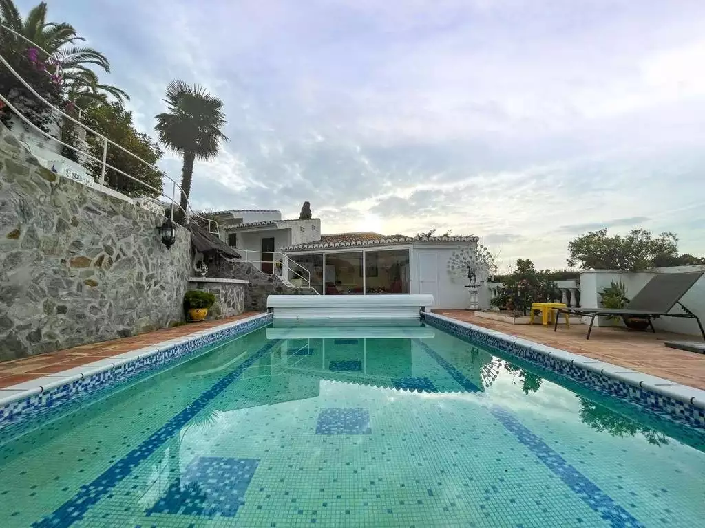 Престижная вилла 420 м2 в Испании