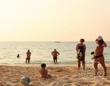 Российские компании на Пхукете, принимающие только русскоязычных клиентов, вызывают поражение общественного мнения в Таиланде.