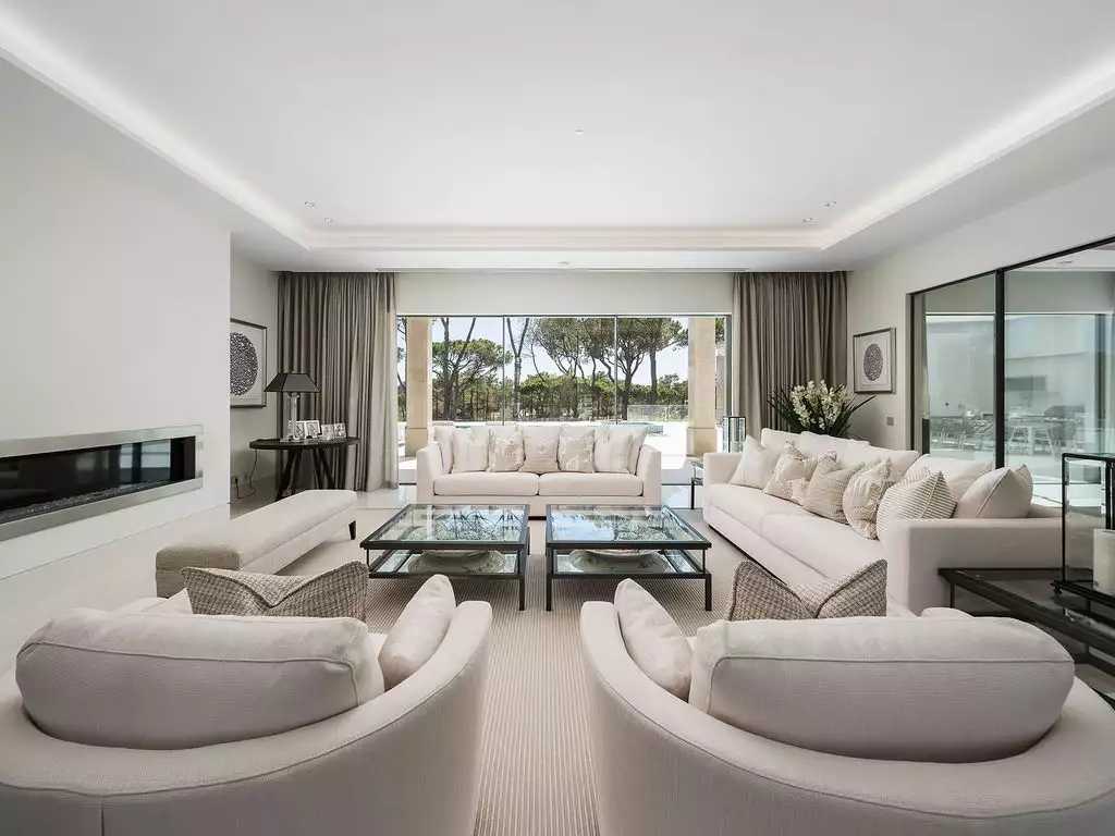 Сногсшибательная вилла с необычными закатами в Португалии