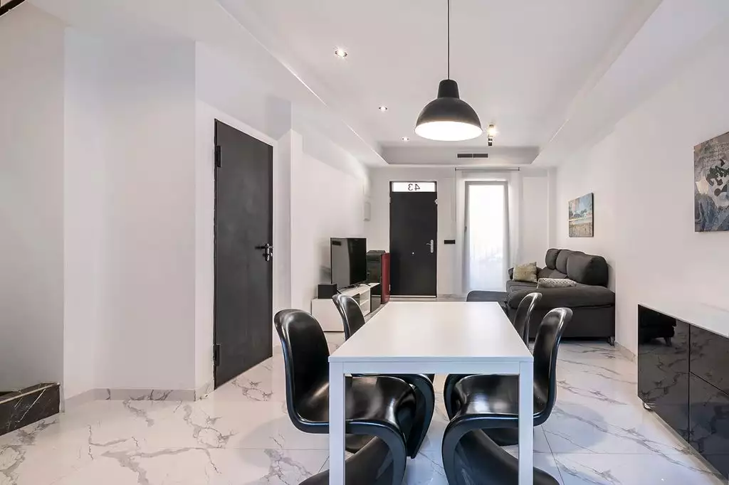 Эксклюзивный особняк в районе Кабаньяль, Валенсия