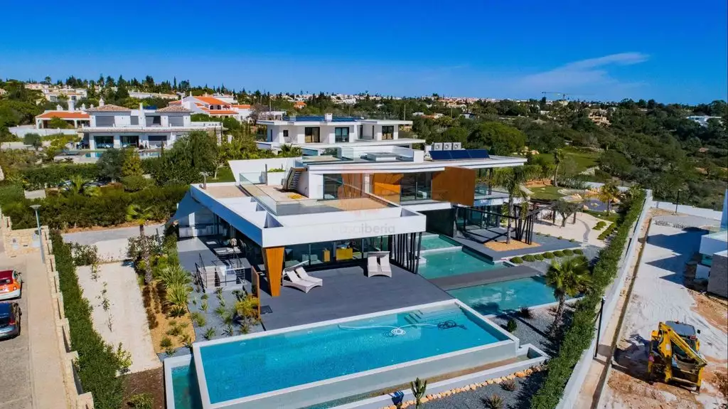 Алгарве - райский уголок на юге Португалии. Обзор невероятной виллы у моря