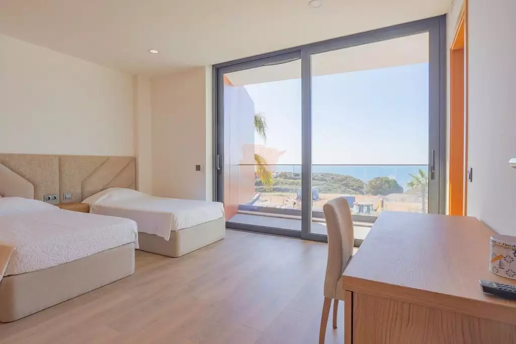 Алгарве - райский уголок на юге Португалии. Обзор невероятной виллы у моря