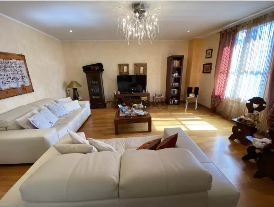 Ciao, Italia! Показываем большой дом в районе Римини, Италия