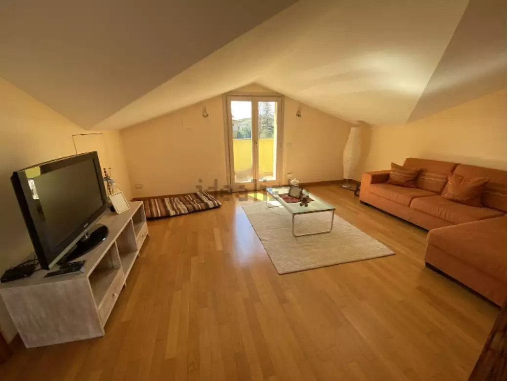 Ciao, Italia! Показываем большой дом в районе Римини, Италия