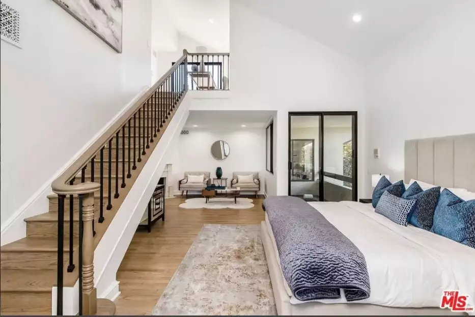 Потрясающий вариант уютного дома в Сенчури-Сити, Лос-Анджелес