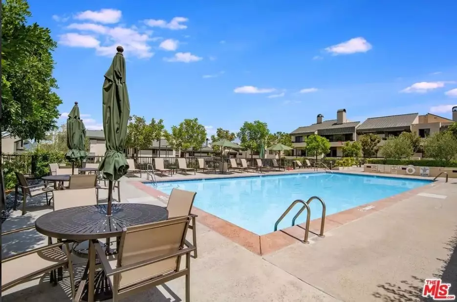 Потрясающий вариант уютного дома в Сенчури-Сити, Лос-Анджелес