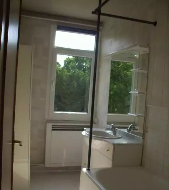 Самое недорогое жилье во Франции: 4-комнатная квартира по цене студии