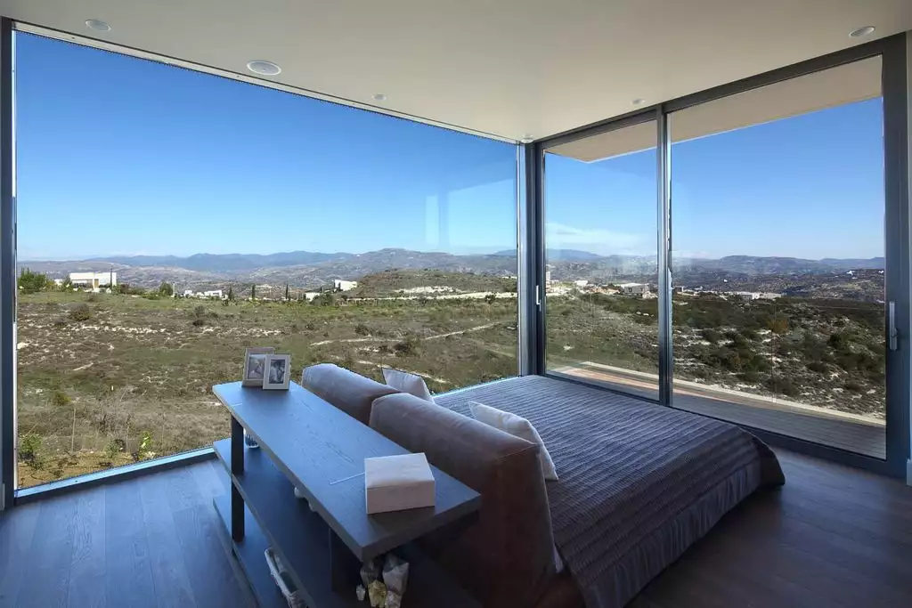 Покажем Пафос!</div><div class=