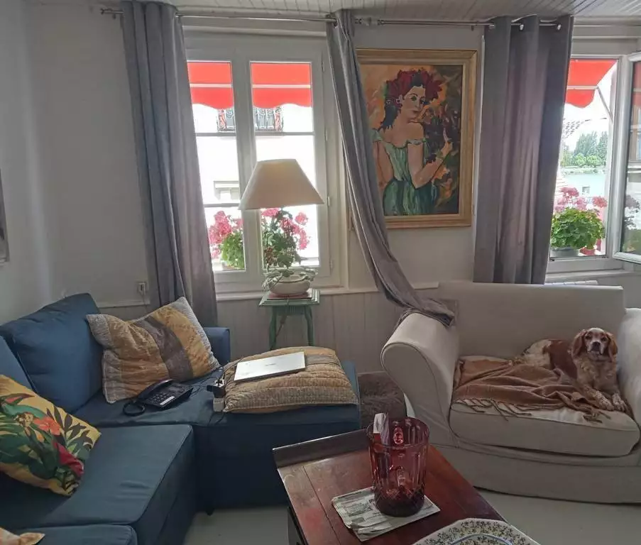 Колоритная 4-комнатная квартира в районе La Bouille, Франция