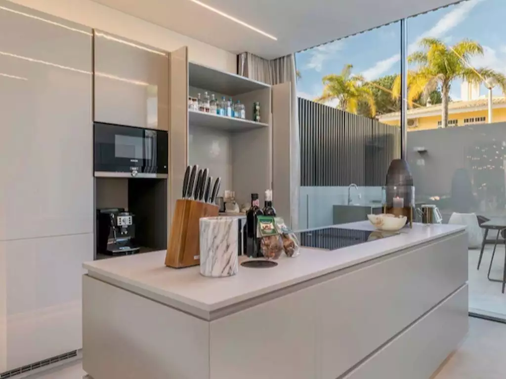 Роскошный дом 229 м2 на южном курорте Португалии - Vale do Lobo