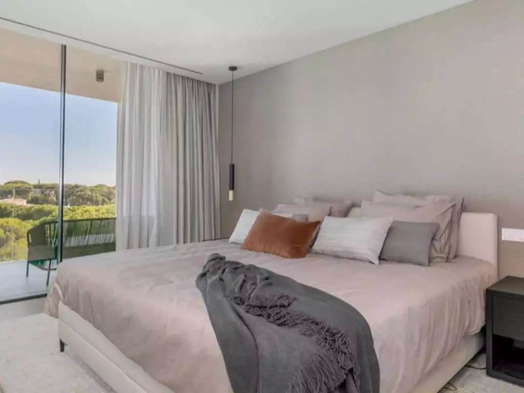 Роскошный дом 229 м2 на южном курорте Португалии - Vale do Lobo