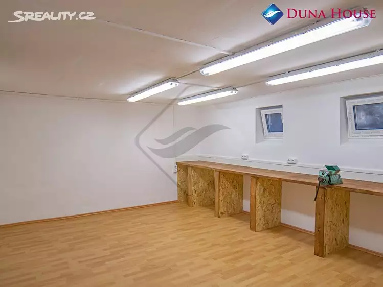 Самый лучший район для семейной жизни в Чехии - Ржичаны. Обзор большой квартиры