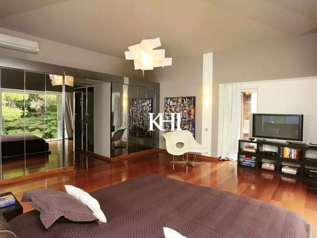 Уединенный престижный дом с фантастическим садом в Стамбуле, Турция