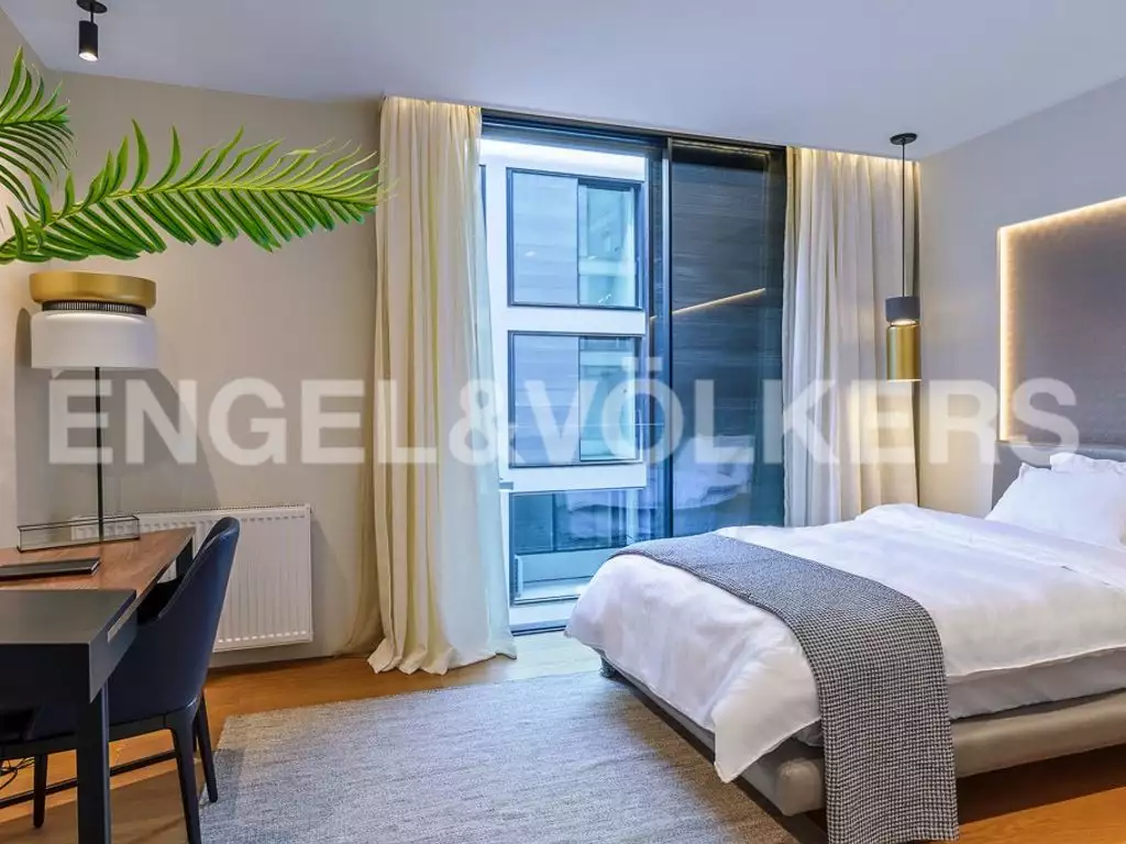 Колонаки - роскошь в центре городской жизни. Обзор невероятной виллы в Афин