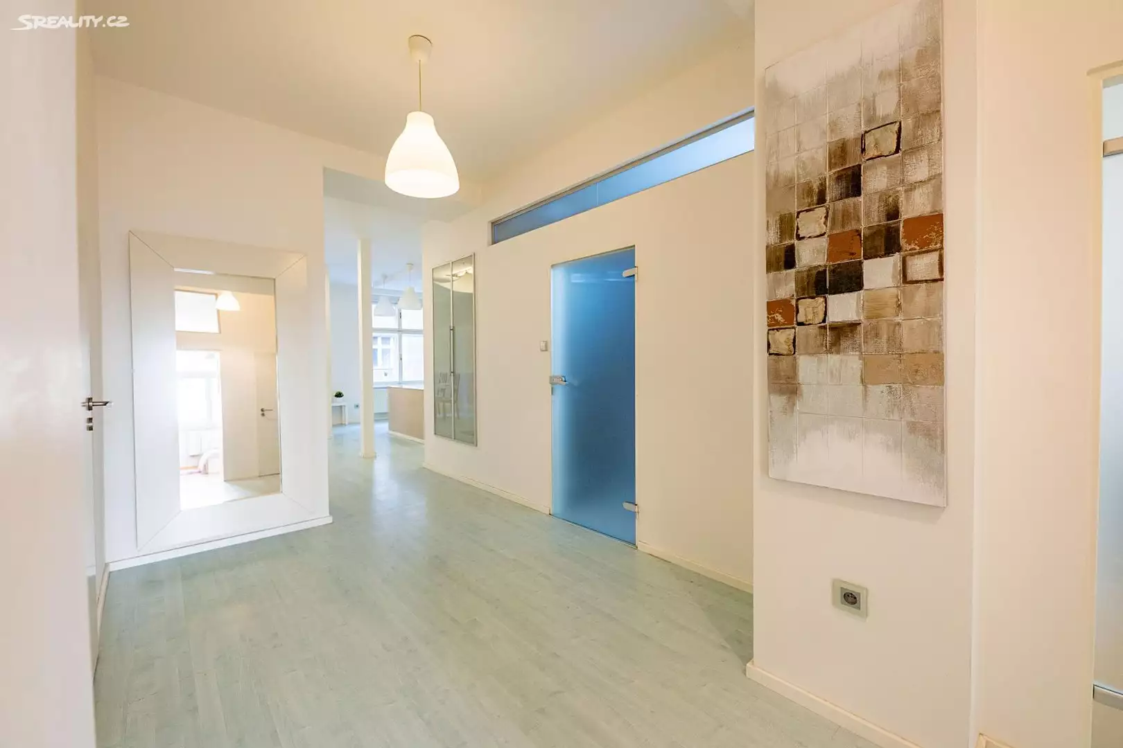 Простор, уют, свет - квартира мечты с 2 спальнями в центре Праги, Чехия