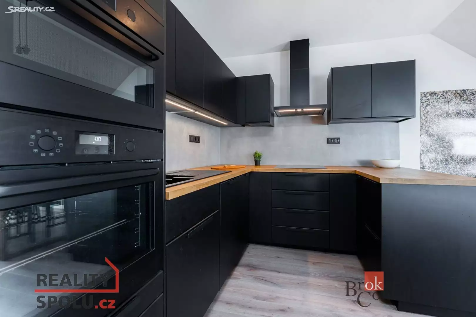 Самый комфортный район для жизни в Чехии - Винограды. Обзор квартиры 93м2