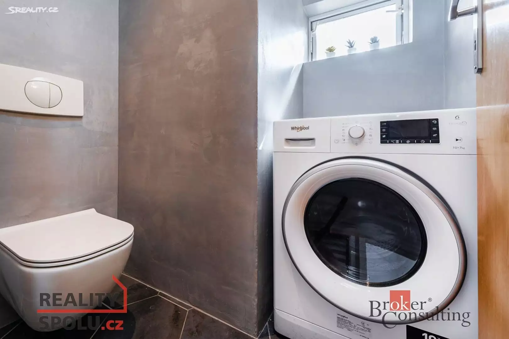 Самый комфортный район для жизни в Чехии - Винограды. Обзор квартиры 93м2