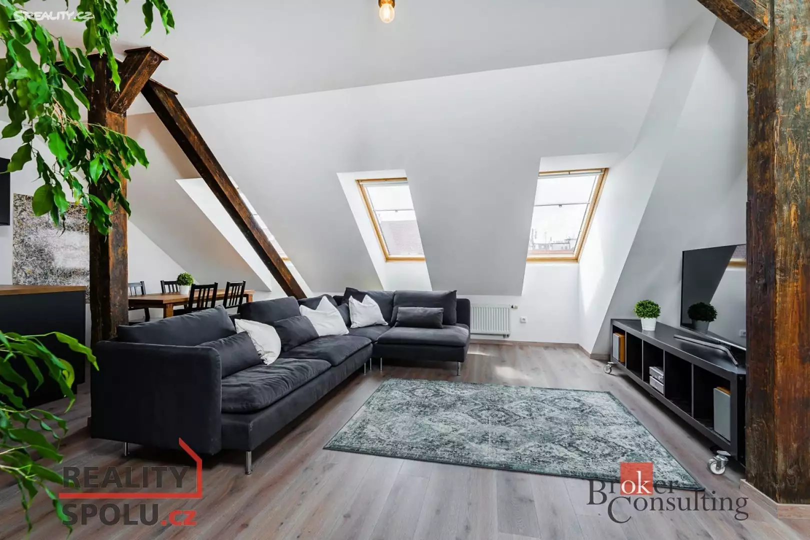 Самый комфортный район для жизни в Чехии - Винограды. Обзор квартиры 93м2