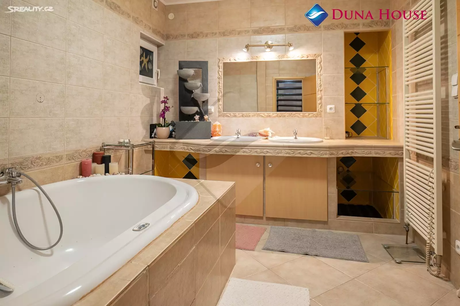 Прага, Чехия: обзор новой двухуровневой квартиры в районе Дейвице