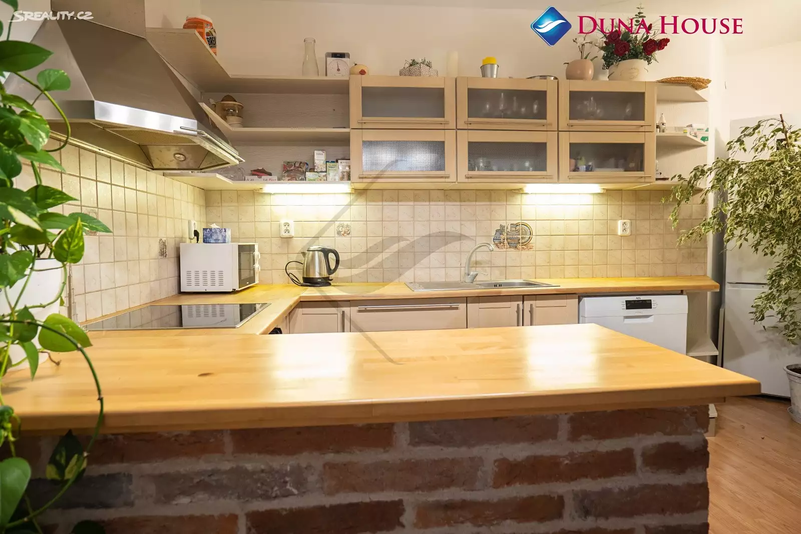 Прага, Чехия: обзор новой двухуровневой квартиры в районе Дейвице