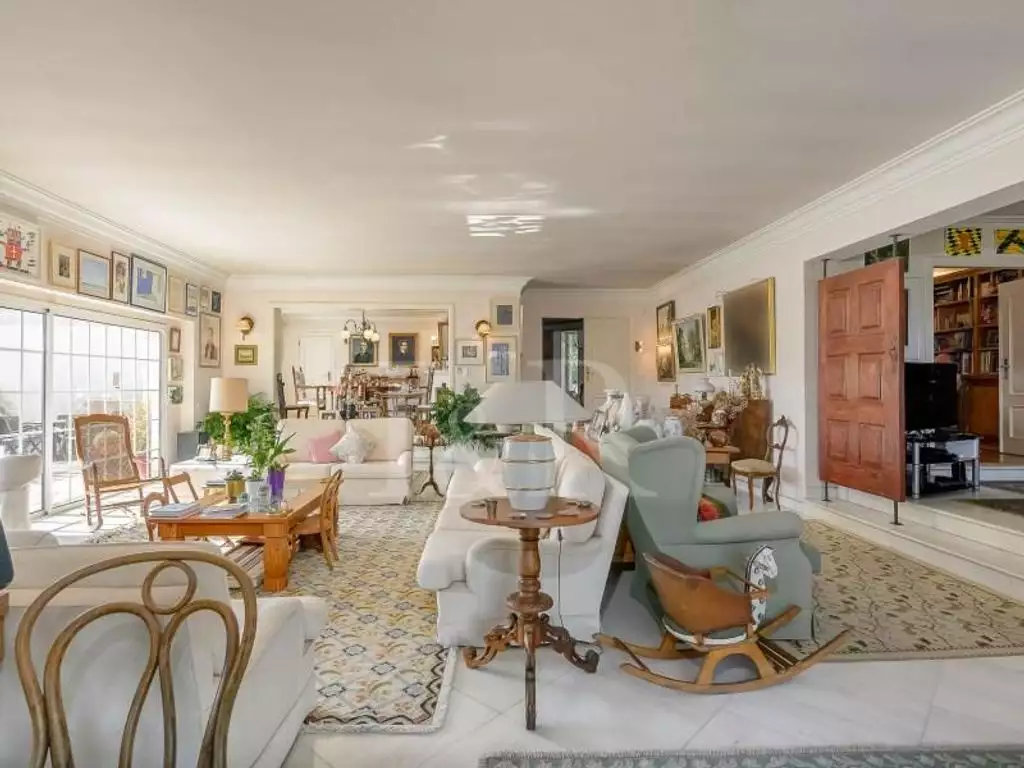 Изысканная ферма в Маник-де-Байшу: жизнь в роскоши и идеальном балансе с природой