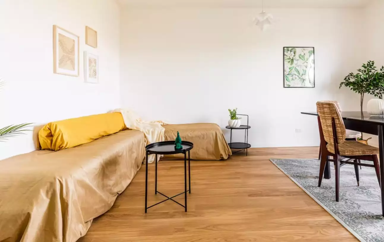 Пятикомнатная квартира в удобном расположении Милана