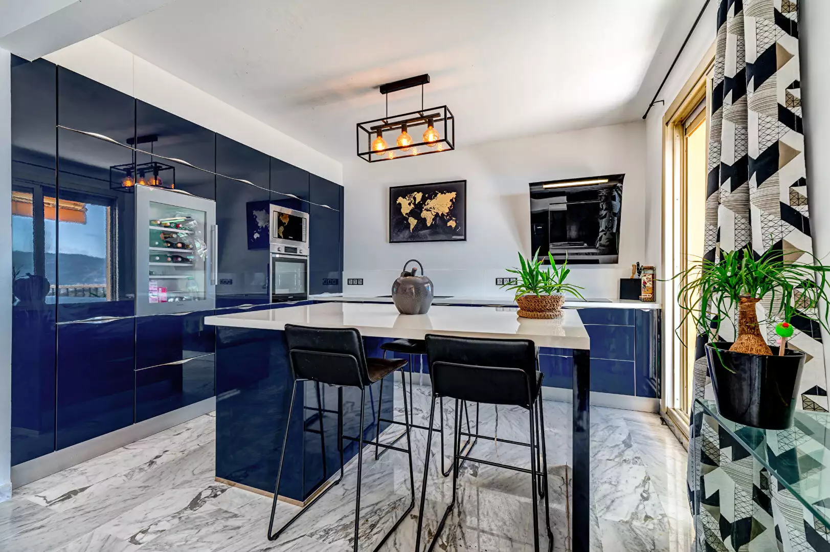 Лазурный берег Франции: на продаже дуплекс с 3 спальнями в самом сердце Ниццы