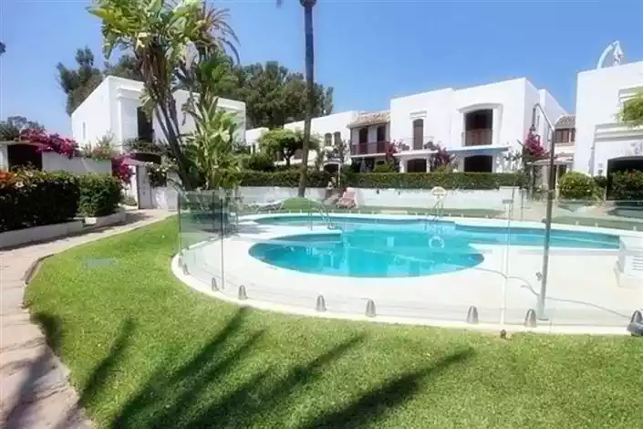 Таунхаус 63м² в Испании, Эстепона. Стоимостью 335000€ аренда фото-1