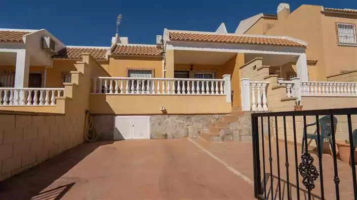 Дом 73м² в Испании, Сьюдад-Кесада. Стоимостью 112000€ аренда фото-1