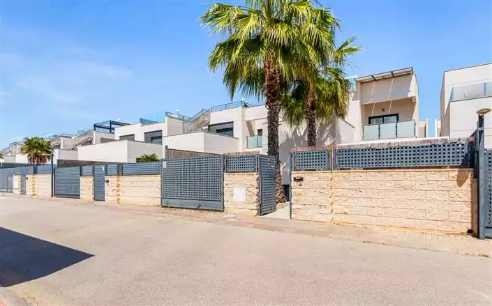 Дом 126м² в Испании, Сьюдад-Кесада. Стоимостью 310000€ аренда фото-33