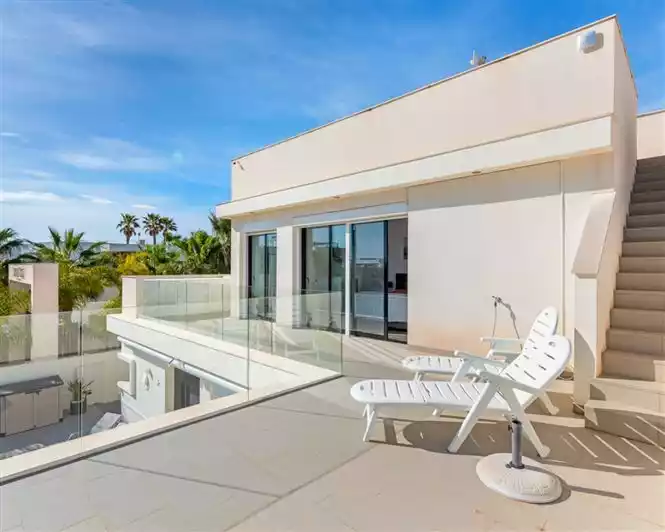 Дом 135м² в Испании, Сьюдад-Кесада. Стоимостью 389000€ аренда фото-18