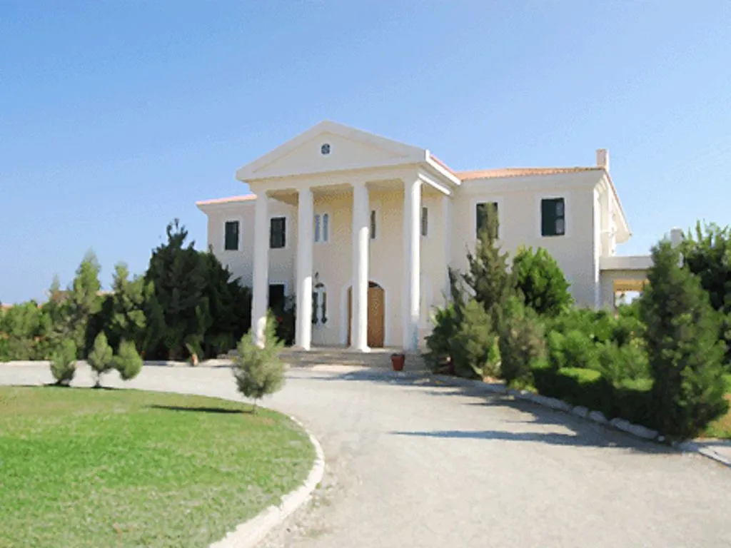 Вилла 450м² в Кипре, Ларнака. Стоимостью 1050000€ аренда фото-1