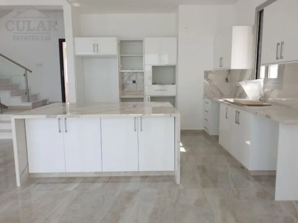 Вилла 189м² в Кипре, Киссонерга. Стоимостью 2800000€ аренда фото-3