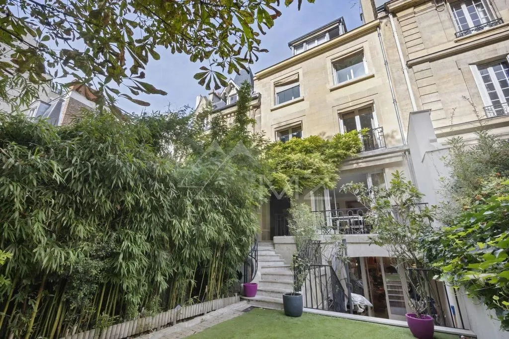 Дом 313м² в Франции, Париж. Стоимостью 8400000€ аренда фото-2
