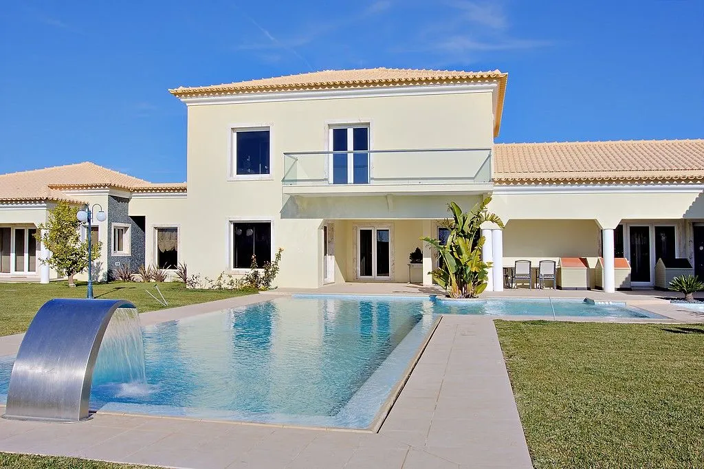 Вилла 1084м² в Испании, Бенаавис. Стоимостью 2500000€ аренда фото-2