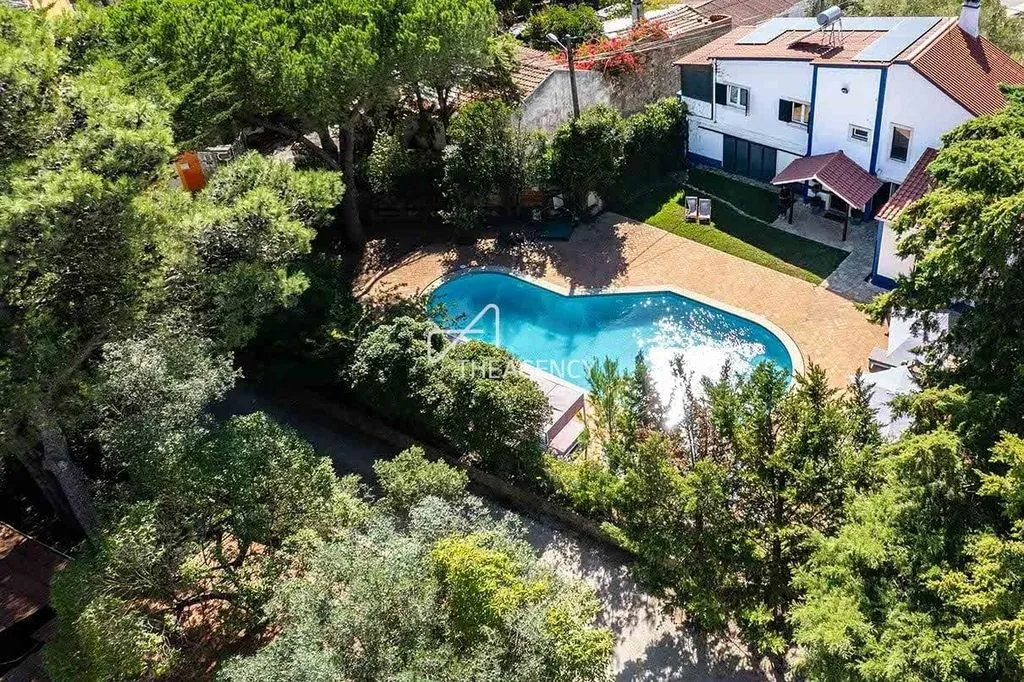 Вилла 253м² в Португалии, Эшторил. Стоимостью 2250000€ аренда фото-1