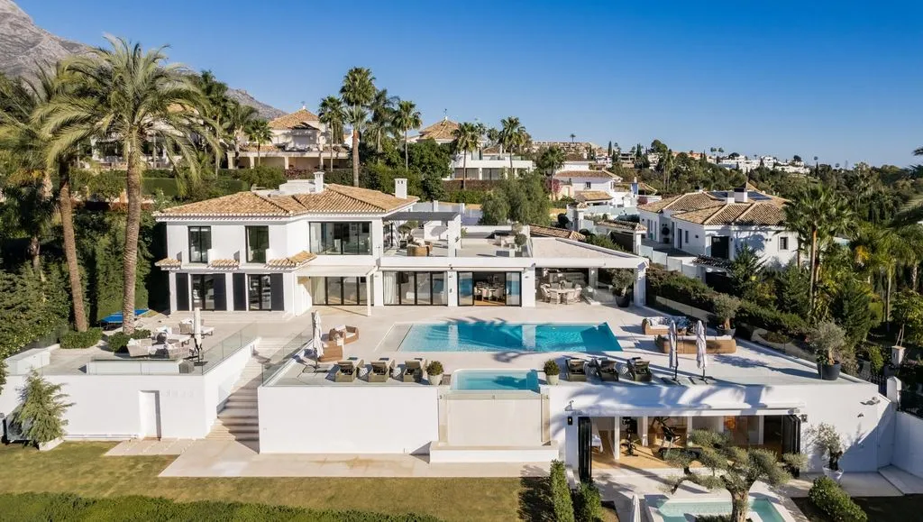 Вилла 650м² в Испании, Марбелья. Стоимостью 7900000€ аренда фото-2