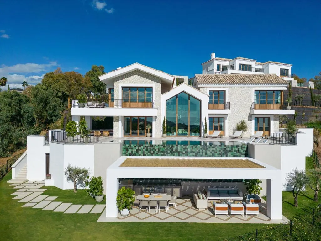Вилла 641м² в Испании, Бенаавис. Стоимостью 6750000€ аренда фото-1