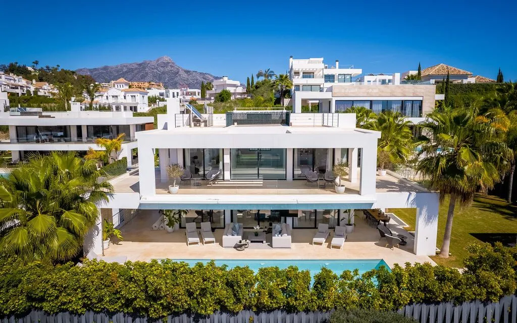 Вилла 357м² в Испании, Марбелья. Стоимостью 2950000€ аренда фото-1