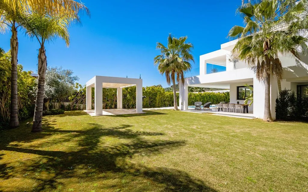 Вилла 357м² в Испании, Марбелья. Стоимостью 2950000€ аренда фото-3