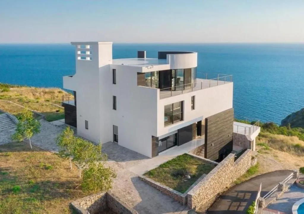 Дом 1150м² в Черногории, Будва. Стоимостью 2000000€ аренда фото-1