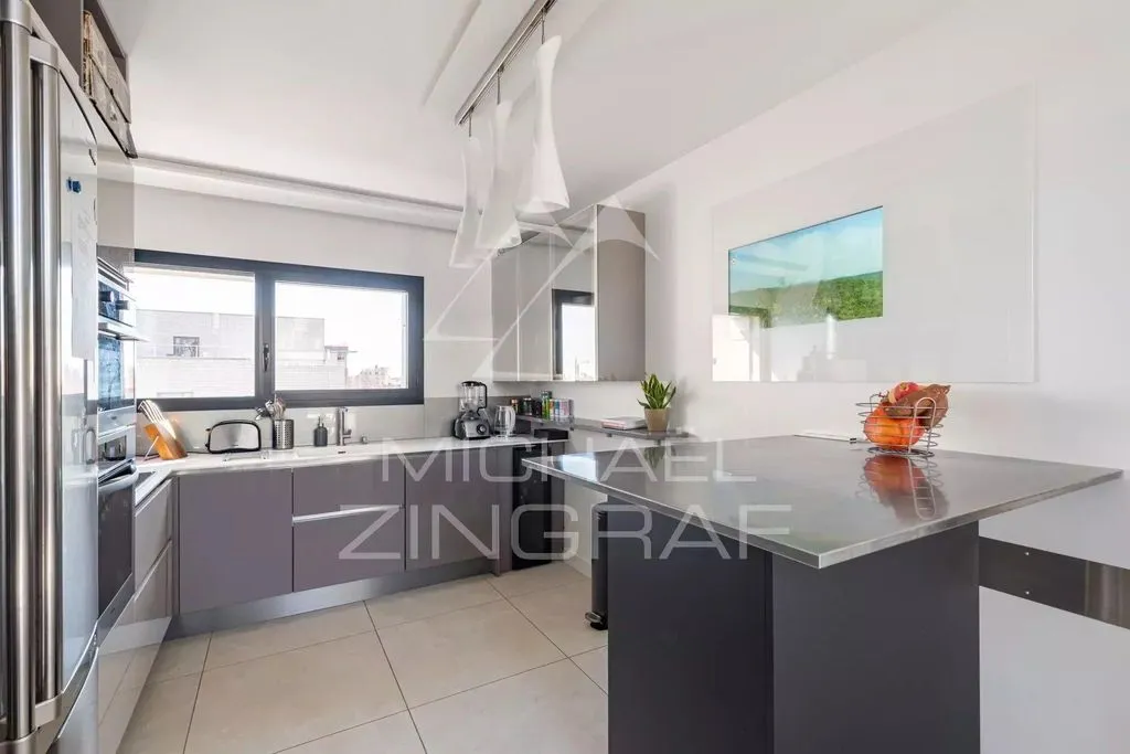 Квартира 121м² в Франции, Лион. Стоимостью 1240000€ аренда фото-6