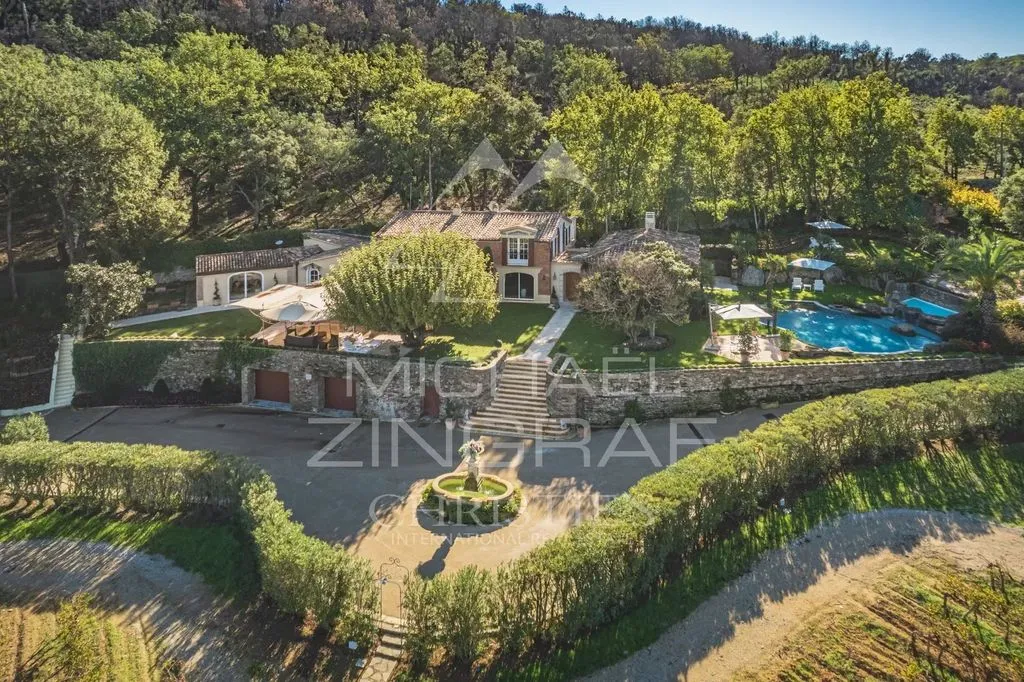 Вилла 380м² в Франции, Гримо. Стоимостью 5950000€ аренда фото-2