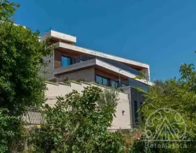 Купить дом в Черногории 1800000€