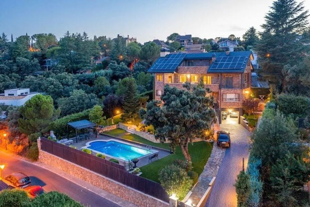 Дом 651м² в Испании, Мадрид. Стоимостью 995000€ аренда фото-1