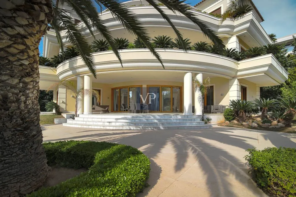 Вилла 660м² в Греции, Афины. Стоимостью 8500000€ аренда фото-3