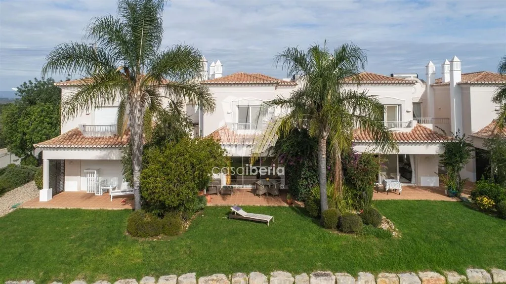 Дом 158м² в Португалии, Лагоа. Стоимостью 590000€ аренда фото-1