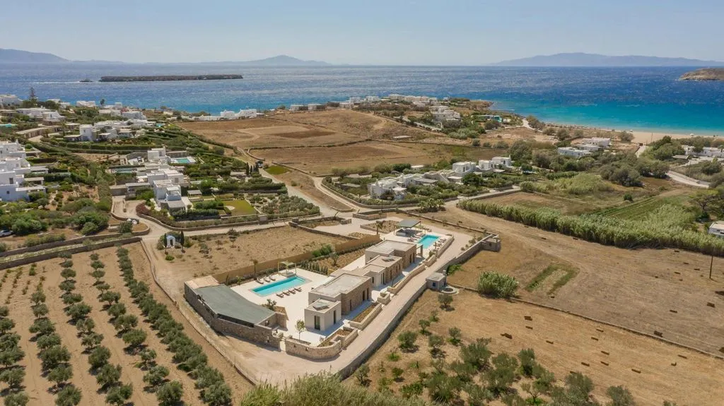 Отель, гостиница 220м² в Греции, Парос. Стоимостью 3800000€ аренда фото-4