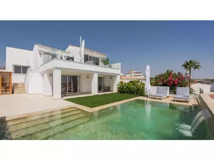 Дом 241м² в Испании, Эстепона. Стоимостью 1495000€ аренда фото-1